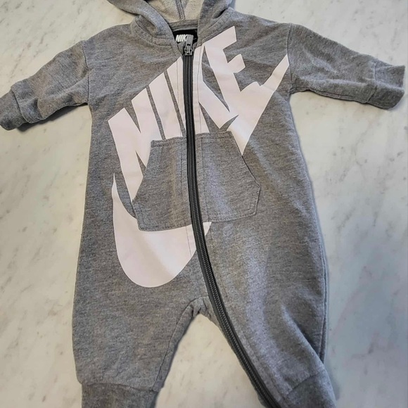Nike Other - 2/25$ Nike Kids Gray Hooded Footie